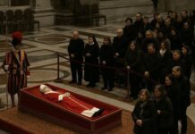 Esposizione-della-salma-di-Papa-Francesco in San Pietro