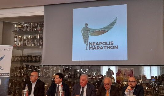 Presentazione a Napoli della quinta edizione della Neapolis Marathon | Life and News Magazine