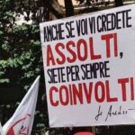 La piazza denuncia l’inerzia del Governo che «mette le mani davanti agli occhi» e si «copre le orecchie per non sentire ciò che succede a Gaza
