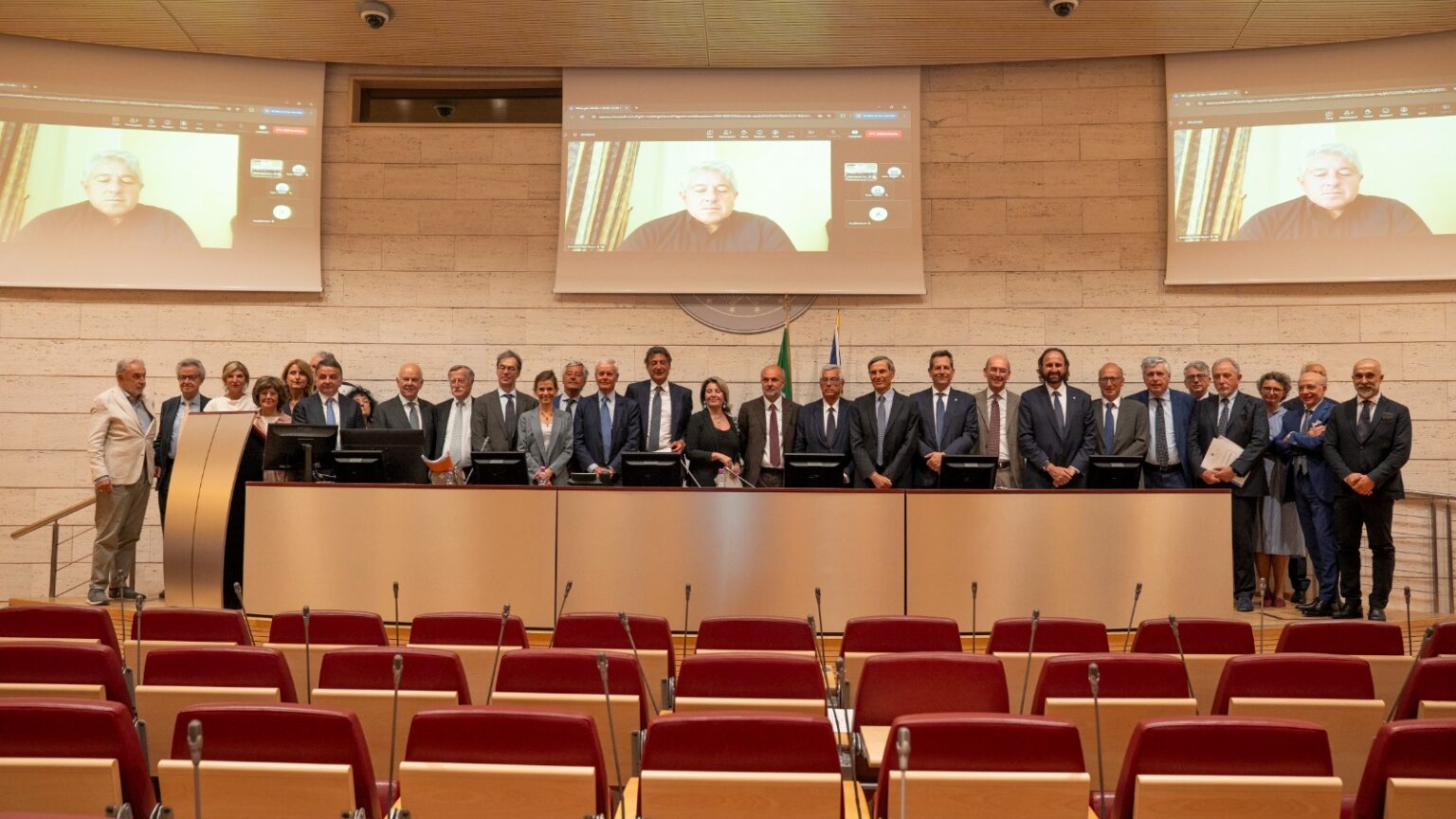 Insediato a Roma il Consiglio Superiore di Sanità. Il prof. Antonio Giordano: “Il mio impegno per la scienza al servizio delle persone” Insediato a Roma il Consiglio Superiore di Sanità. Il prof. Antonio Giordano: “Il mio impegno per la scienza al servizio delle persone”