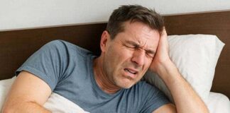 Dormire male ci rende più vulnerabili alle bufale?